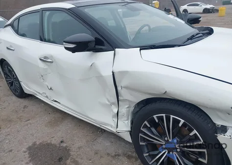 2017 Nissan Maxima 3.5 Platinum z USA, uszkodzony, nr VIN 1N4AA6AP6HC410754